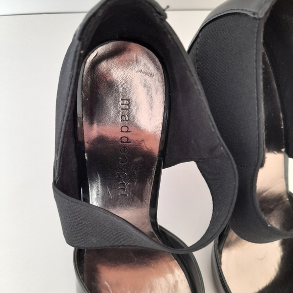 Madden Girl Patent Peep Toe Pumps Black - Picture 3 of 6